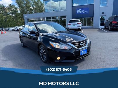 Used 2017 Nissan Altima 2.5 SV w/ Convenience Package