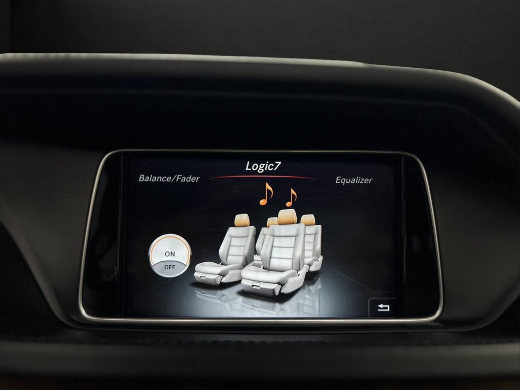 Used 2016 Mercedes-Benz E 400 4MATIC Sedan image 32