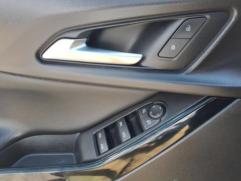 Used 2026 Chevrolet Equinox LT FWD image 19