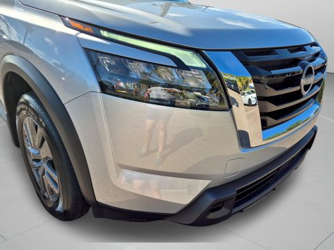 Certified 2025 Nissan Pathfinder S FWD image 36
