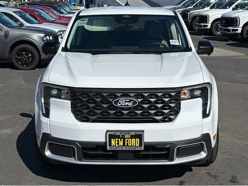 New 2026 Ford Maverick Lariat image 2