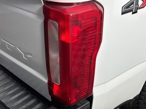 Used 2023 Ford F250 XL image 31