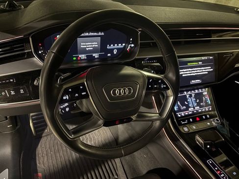 Used 2020 Audi S8 L w/ S8 Executive Package AWD/4WD image 15