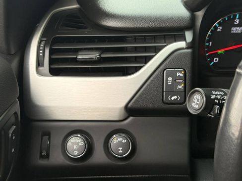 Used 2019 GMC Yukon SLT AWD/4WD image 24