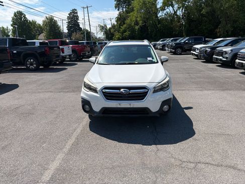 Used 2019 Subaru Outback 3.6R Touring AWD/4WD image 11