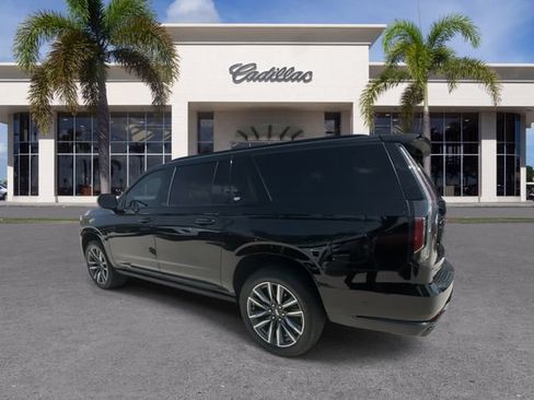 Certified 2022 Cadillac Escalade ESV Sport Platinum RWD image 10