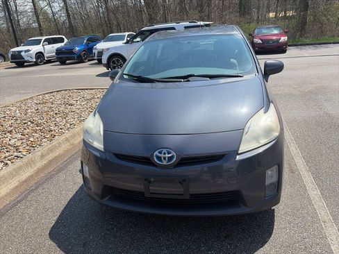 Used 2011 Toyota Prius Two image 2