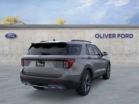 New 2026 Ford Explorer Active w/ Active Comfort Package AWD/4WD image 9