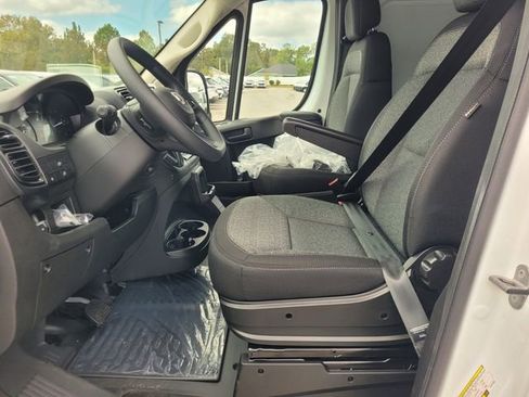 New 2026 RAM ProMaster 1500 w/ Convenience Group image 3