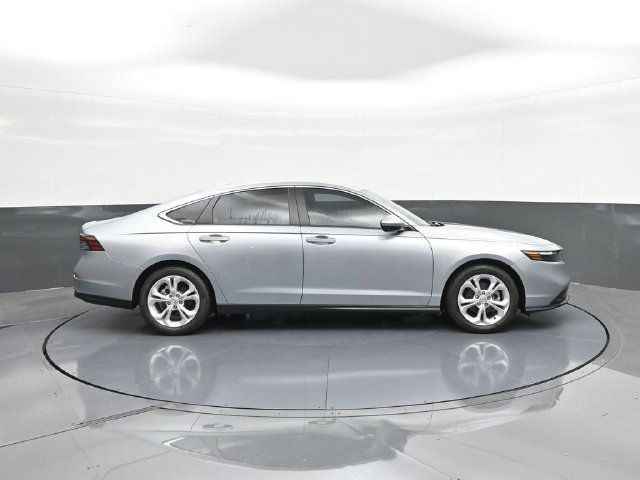 Certified 2025 Honda Accord LX image 20