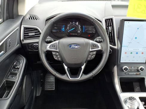 Certified 2022 Ford Edge SEL w/ Convenience Package AWD/4WD image 12