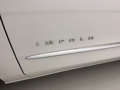 Used 2017 Chevrolet Impala Premier w/ Enhanced Convenience Package image 12