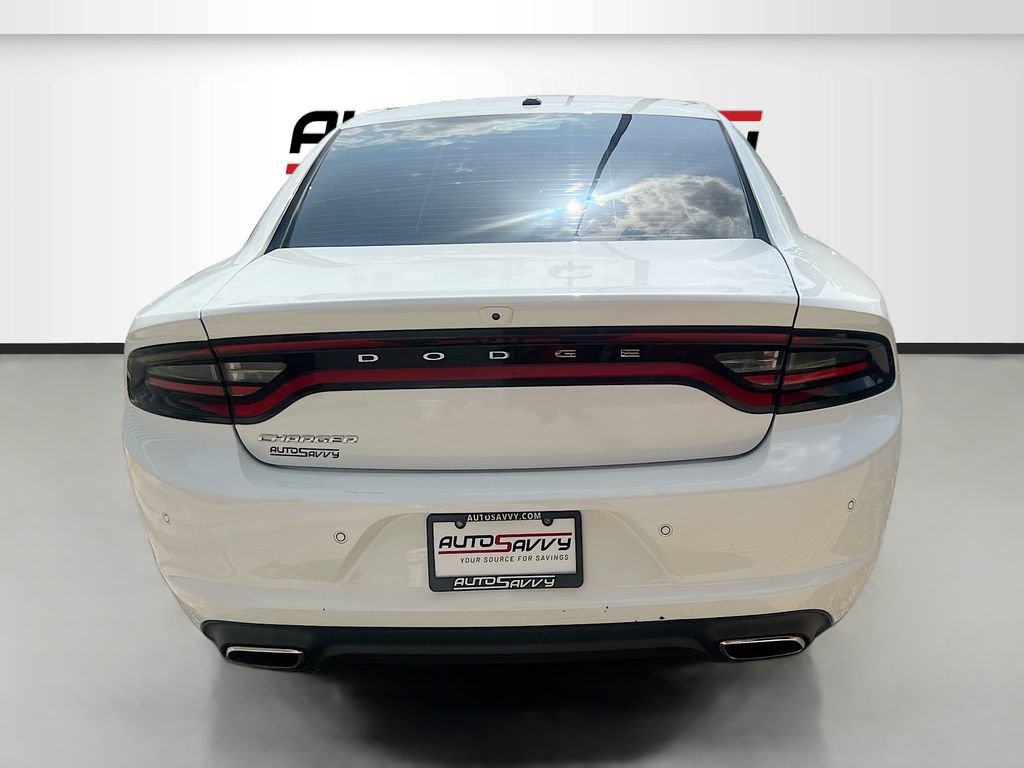 Used 2022 Dodge Charger SXT RWD image 6