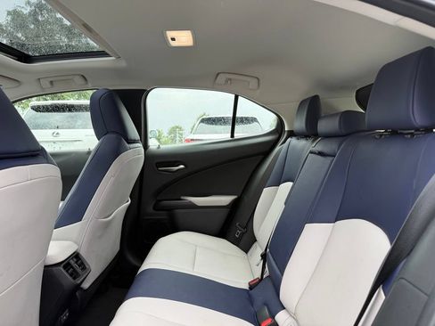 Used 2021 Lexus UX 250h w/ Premium Package AWD/4WD image 16