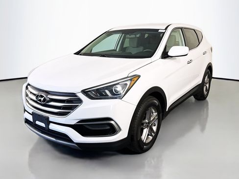 Used 2017 Hyundai Santa Fe Sport image 4