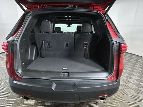 Used 2023 Chevrolet Traverse RS AWD/4WD image 28