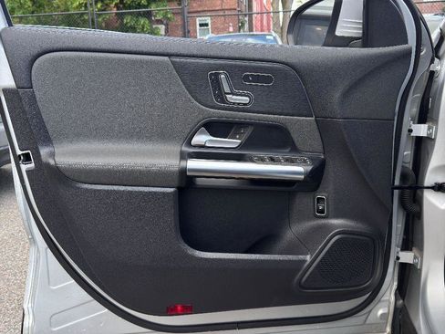 Used 2022 Mercedes-Benz GLA 35 AMG 4MATIC w/ Multimedia Package Lite image 15