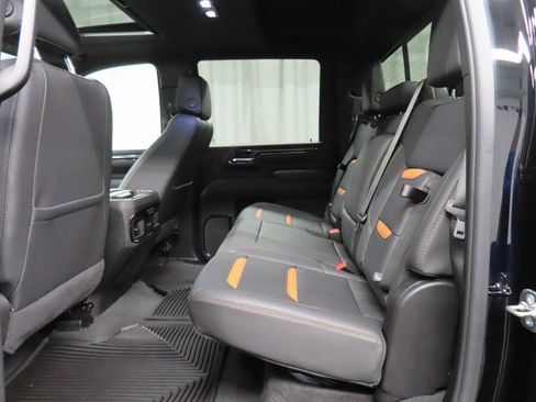 Used 2025 GMC Sierra 2500 AT4 w/ AT4 Premium Plus Package image 10