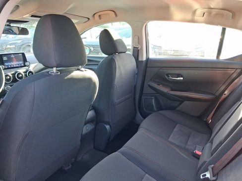 Used 2025 Nissan Sentra SR FWD image 15
