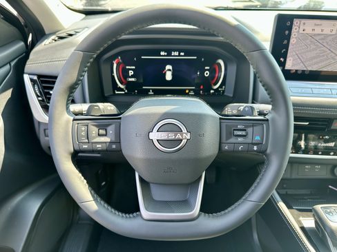 New 2026 Nissan Rogue Platinum image 21