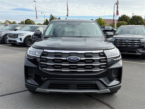 New 2026 Ford Explorer Active image 2