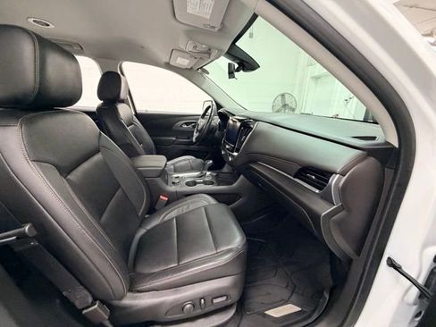 Certified 2019 Chevrolet Traverse Premier w/ LPO, Floor Liner Package image 31