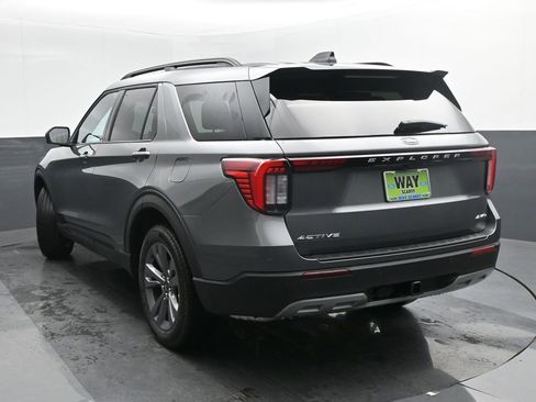 New 2026 Ford Explorer Active w/ Active Comfort Package AWD/4WD image 4