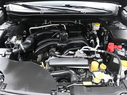 Used 2022 Subaru Outback Premium image 34