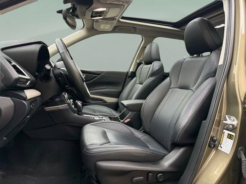 Used 2022 Subaru Forester Limited AWD/4WD image 17