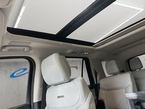 New 2027 Ford Expedition Platinum AWD/4WD image 6