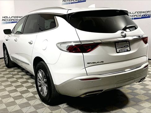 Used 2024 Buick Enclave Premium image 8