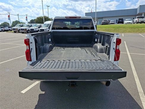 Used 2024 Chevrolet Silverado 2500 LT image 23