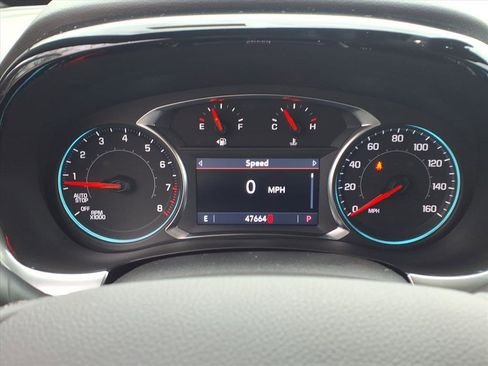 Used 2023 Chevrolet Traverse LT image 21