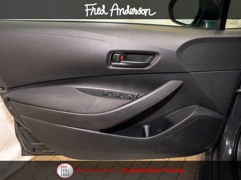 Used 2024 Toyota Corolla LE FWD image 11