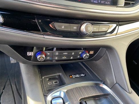 Used 2023 Buick Enclave Avenir w/ Avenir Technology Package AWD/4WD image 27