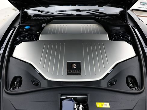 New 2026 Rolls-Royce Spectre image 35