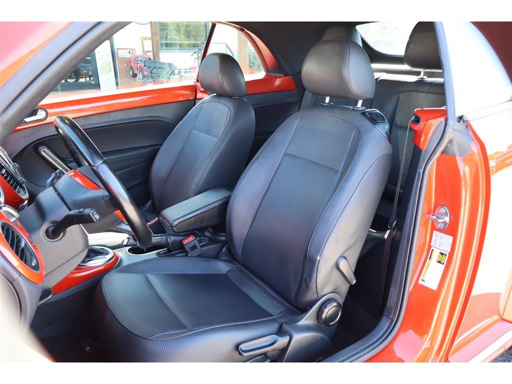 Used 2019 Volkswagen Beetle 2.0T FWD image 15