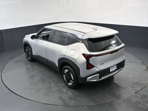 Used 2027 Kia Seltos LX AWD/4WD image 31
