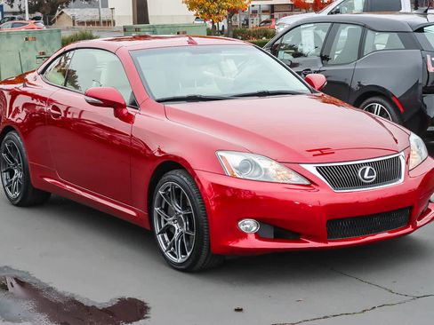 Used 2010 Lexus IS 350C image 5