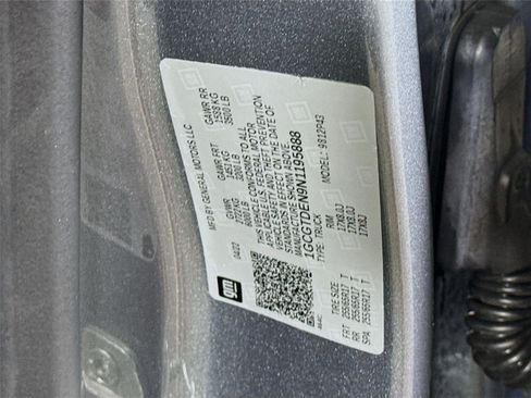 Used 2022 Chevrolet Colorado Z71 AWD/4WD image 24