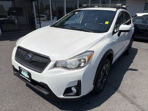 Used 2016 Subaru Crosstrek 2.0i Premium w/ Popular Package #1 AWD/4WD image 1