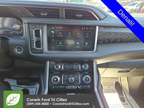 Used 2024 GMC Yukon XL Denali AWD/4WD image 24