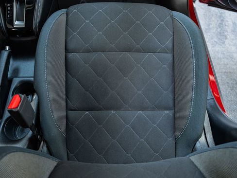 Used 2019 Nissan Kicks SV image 26