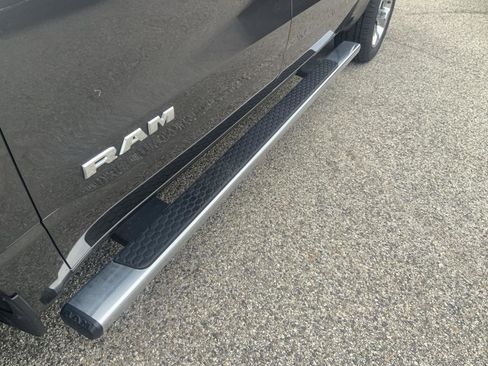 Used 2022 RAM 1500 Big Horn AWD/4WD image 17