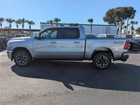 New 2026 Chrysler Pacifica Select image 21