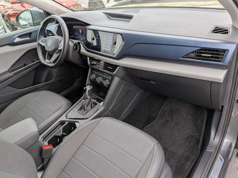 Used 2024 Volkswagen Taos SE image 36