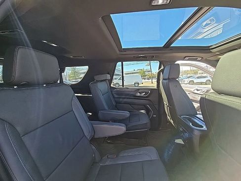 Used 2024 Chevrolet Tahoe Z71 w/ Luxury Package image 28