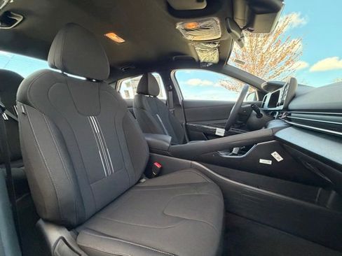 New 2026 Hyundai Elantra Sport FWD image 20