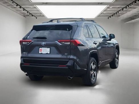 Used 2023 Toyota RAV4 SE w/ Weather & Moonroof Package AWD/4WD image 6