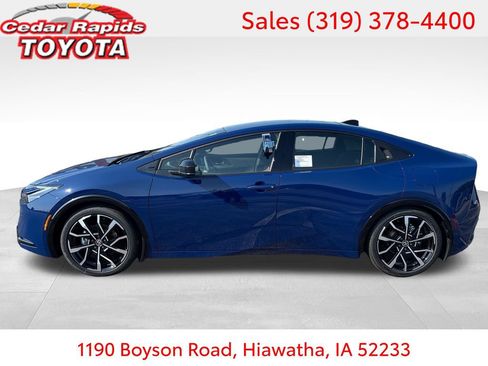 New 2026 Toyota Prius Plug-In Hybrid FWD image 2